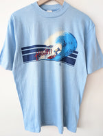 Lade das Bild in den Galerie-Viewer, Shirt Hawaii Surf Print Blau Singlestichted (L)
