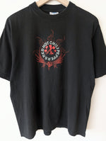 Lade das Bild in den Galerie-Viewer, Red Hot Chili Peppers Bandshirt Y2K (M)
