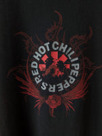 Lade das Bild in den Galerie-Viewer, Red Hot Chili Peppers Bandshirt Y2K (M)
