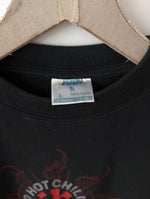 Lade das Bild in den Galerie-Viewer, Red Hot Chili Peppers Bandshirt Y2K (M)
