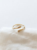 Lade das Bild in den Galerie-Viewer, Ring 14k Gold Small Hug
