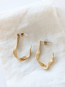 Creolen Irregular Twist 14k Gold