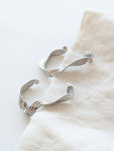 Creolen Irregular Twist 14k Silber