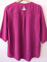 Lade das Bild in den Galerie-Viewer, *Seide* Bluse Premium Basic Magenta (L)
