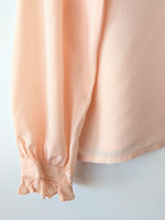 Lade das Bild in den Galerie-Viewer, *Seide* Bluse Basic Rüschen Pastell Peach (L)
