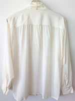 Lade das Bild in den Galerie-Viewer, *Seide* RARE Bluse Basic Schleife Creme (M)
