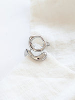 Lade das Bild in den Galerie-Viewer, Ring 14k Silber Organic Circle
