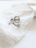 Lade das Bild in den Galerie-Viewer, Ring 14k Silber Organic Circle
