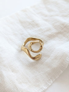 Ring 14k Gold Organic Circle