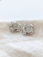 Lade das Bild in den Galerie-Viewer, Creolen 14k Silber Chunky
