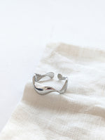 Lade das Bild in den Galerie-Viewer, Ring 14k Silber Heavy Waves
