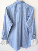 Lade das Bild in den Galerie-Viewer, *Closed* Bluse Nadelstreifen Blau Manschetten (M)

