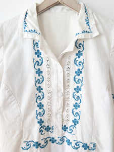 *Leinen* RARE Bluse Folklore Handmade Stickerei (M-L)