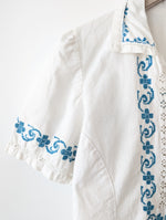 Lade das Bild in den Galerie-Viewer, *Leinen* RARE Bluse Folklore Handmade Stickerei (M-L)
