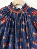 Lade das Bild in den Galerie-Viewer, Bluse 70s Ballonärmel Rosen Print (M-L)
