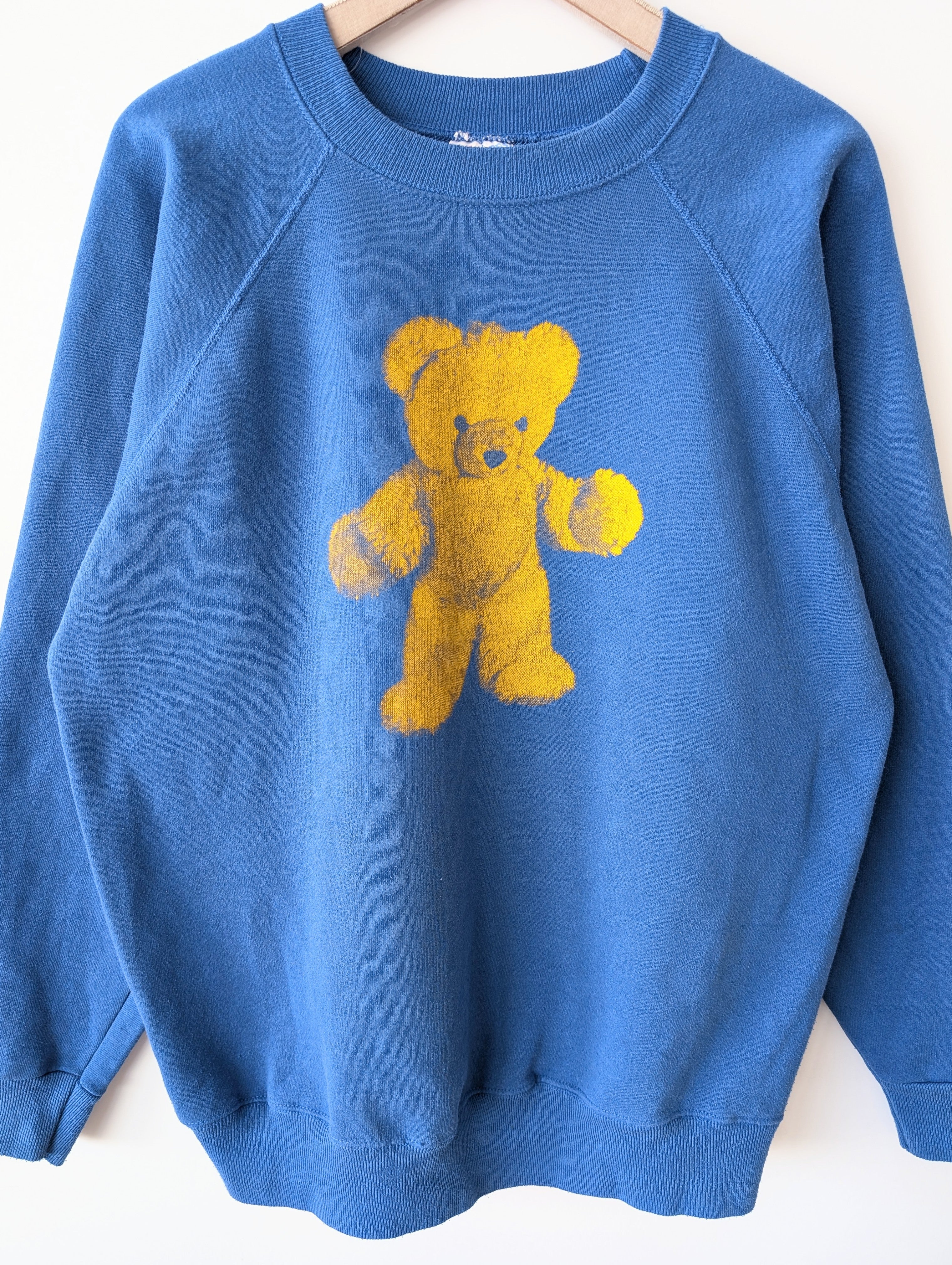 Sweater 90s Teddy Print USA Blau (XL)