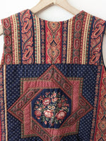Lade das Bild in den Galerie-Viewer, Quilt Steppweste Bohemian Paisley Print (XL)
