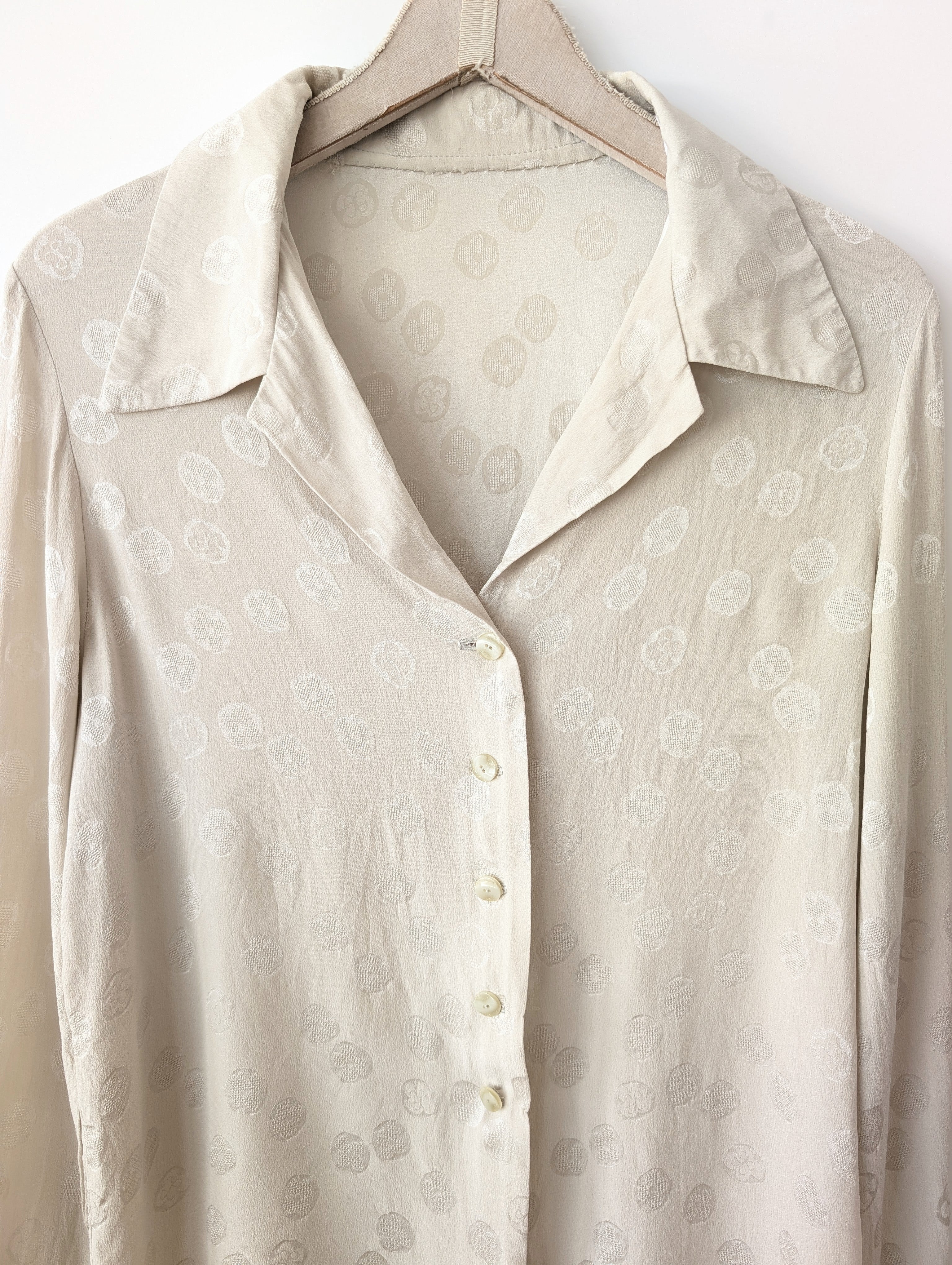 *Escada* Bluse Seide Blumen Logo Stick (M)