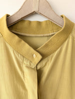 Lade das Bild in den Galerie-Viewer, Bluse Curry Premium Basic Seide (XL)
