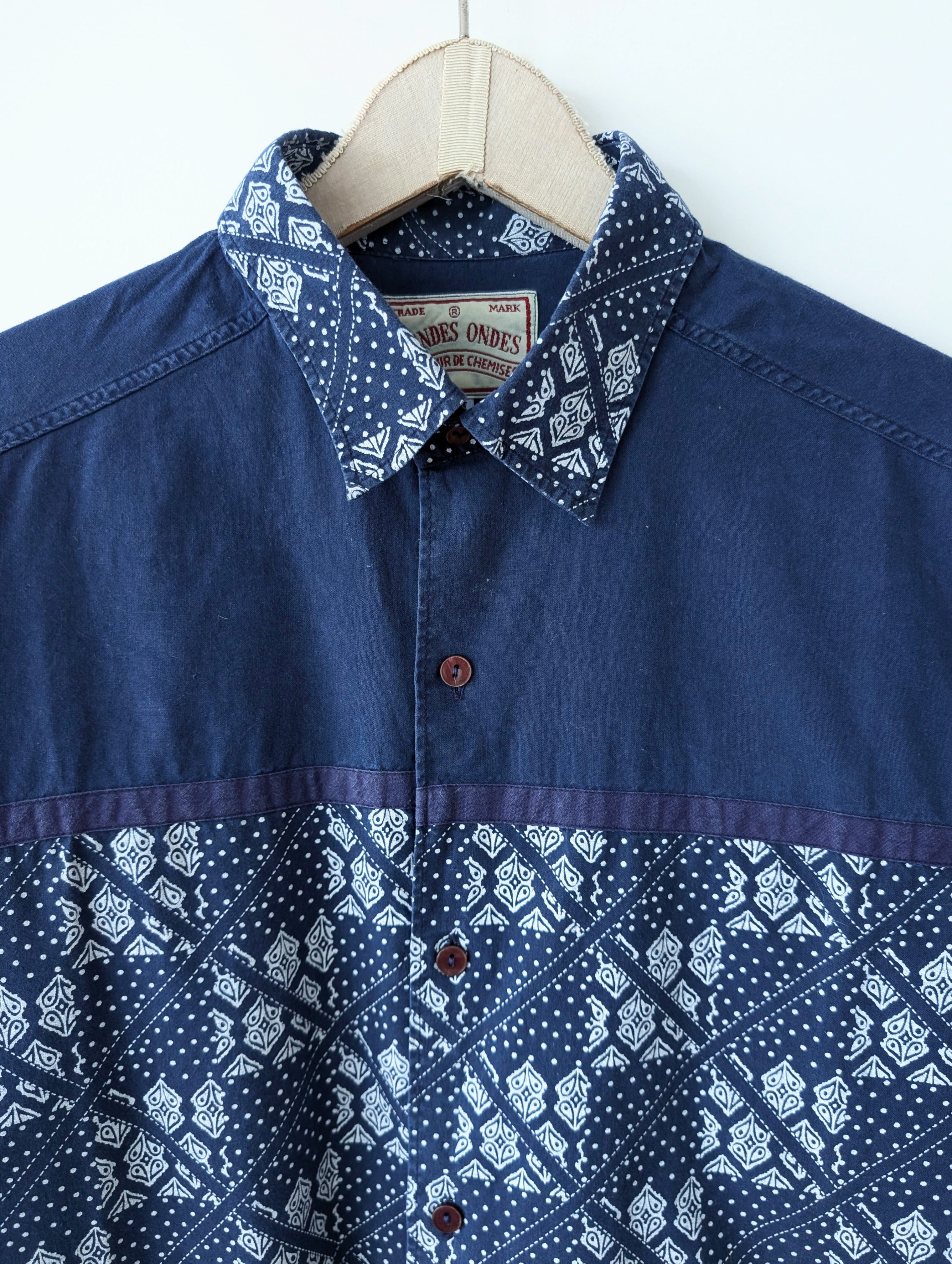 Hemd 90s Bohemian Print Blau Weiß (M-L)
