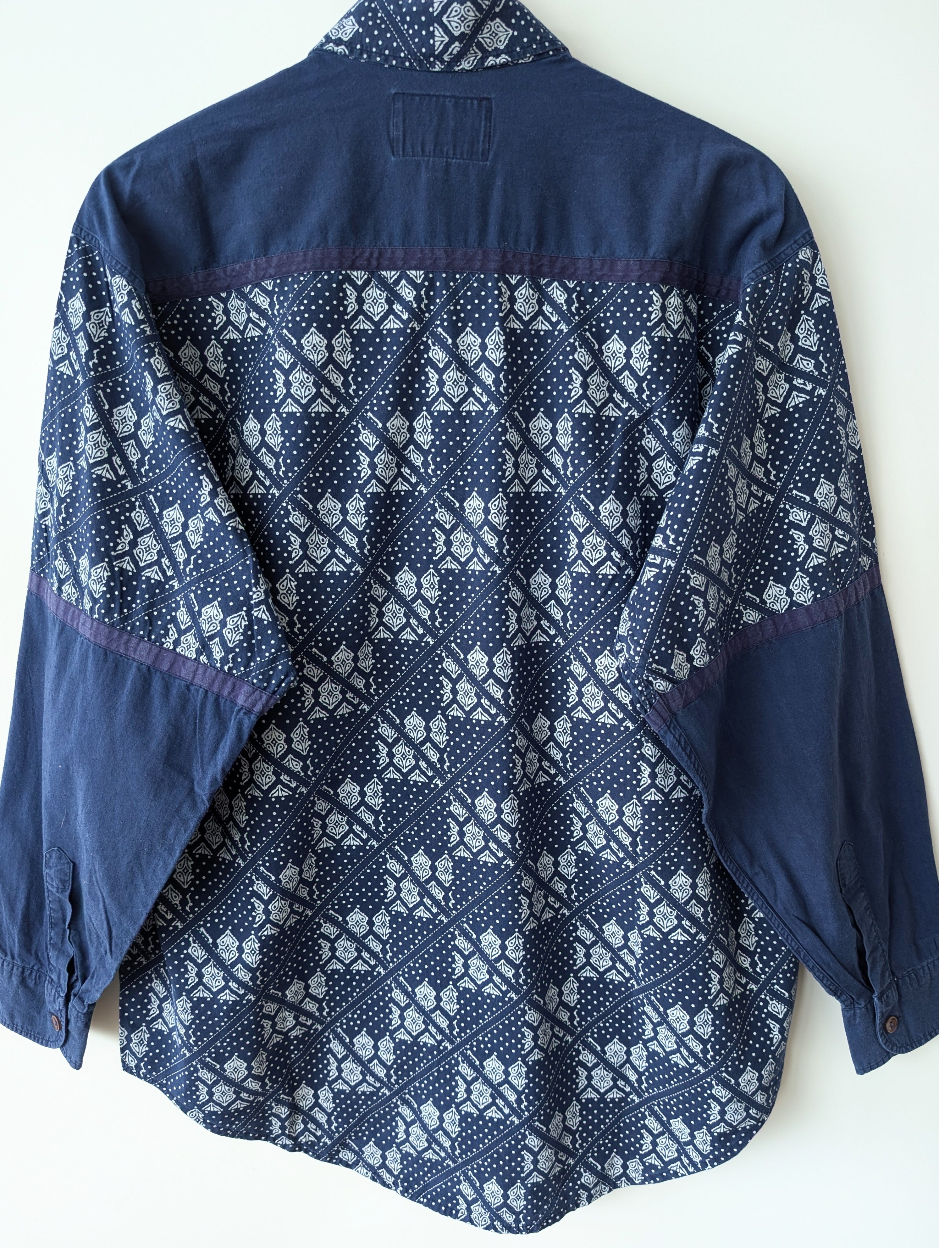 Hemd 90s Bohemian Print Blau Weiß (M-L)