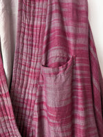 Lade das Bild in den Galerie-Viewer, *Seide* Kimono Blazer Aztek Print (One Size)

