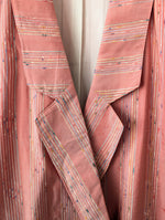Lade das Bild in den Galerie-Viewer, *Wildseide* Blazer 80s Altrosa Nadelstreifen (M-XL)
