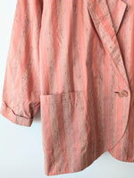 Lade das Bild in den Galerie-Viewer, *Wildseide* Blazer 80s Altrosa Nadelstreifen (M-XL)

