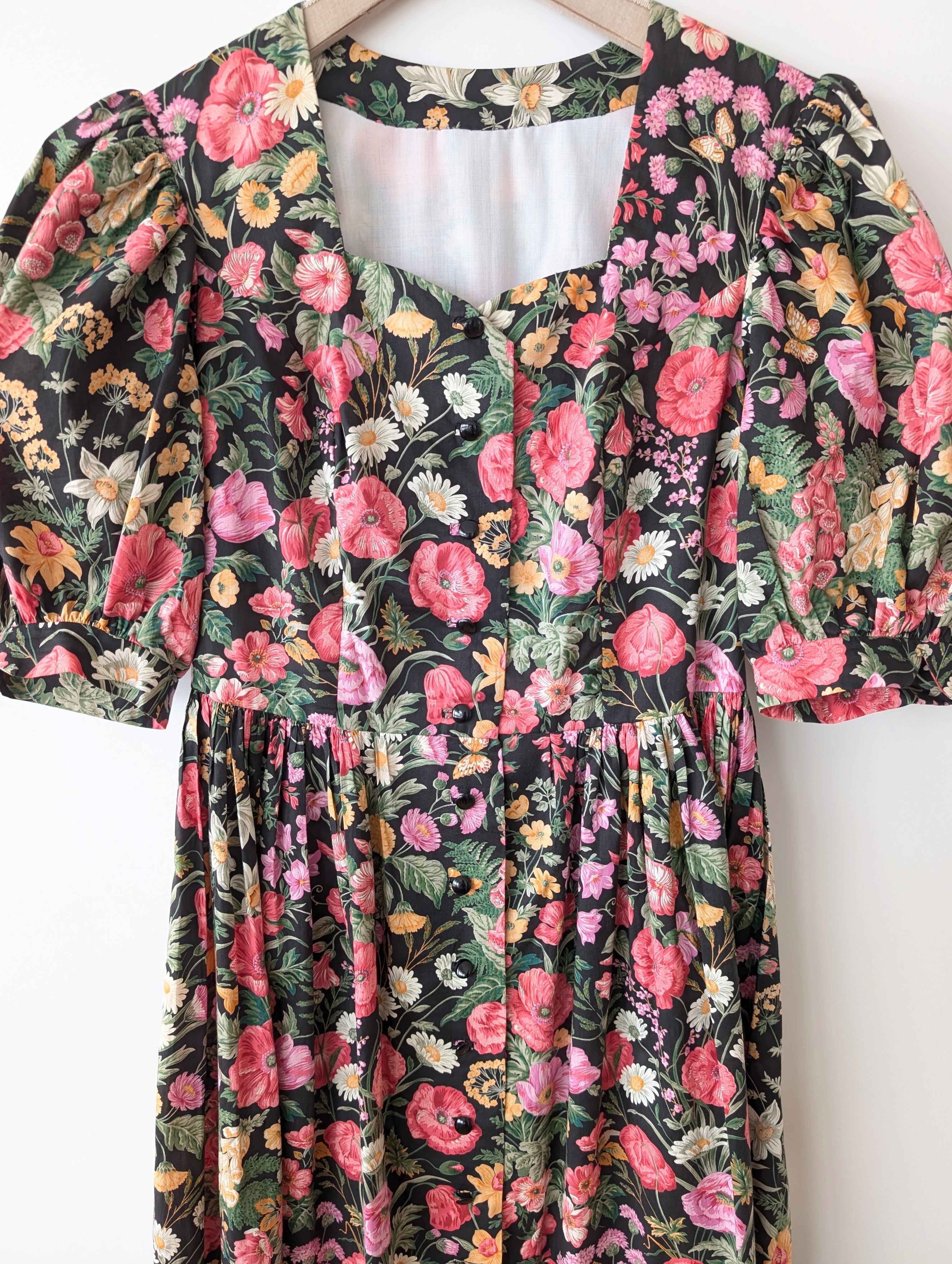 RARE Kleid Dirndl Folklore 80s Wildblumen (M-L)
