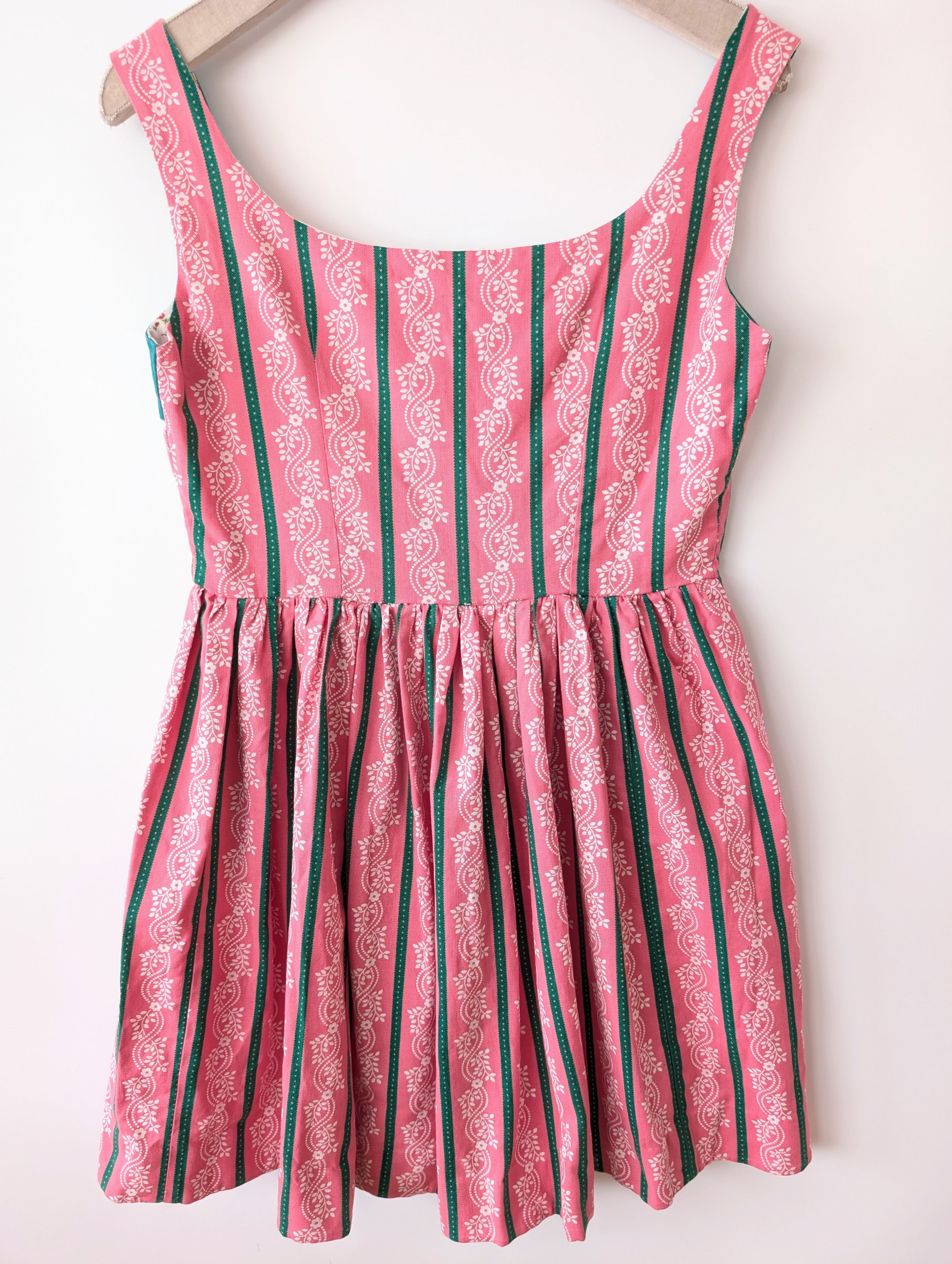 Dirndl Folklore Kleid Blumen Pink Grün (M-L)