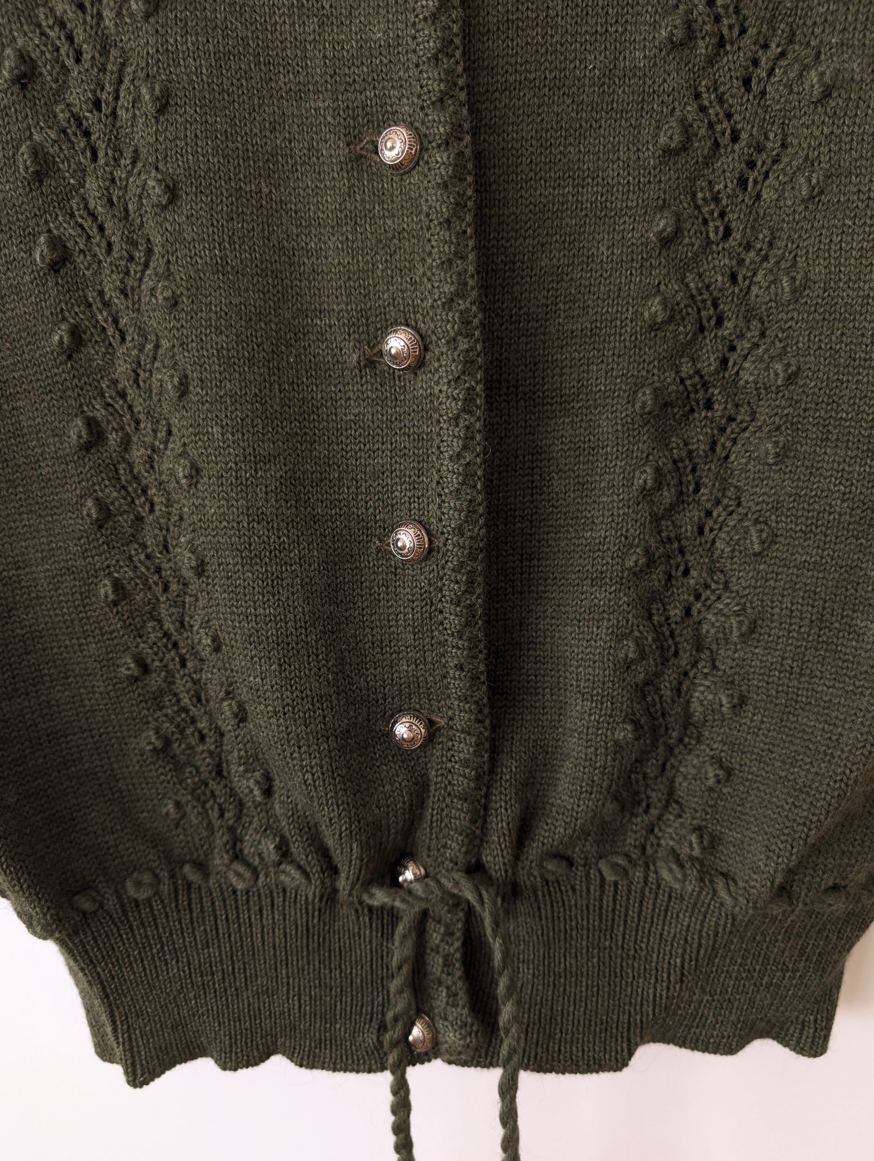 *Giesswein* Weste Folklore Wolle Khaki (M-L)