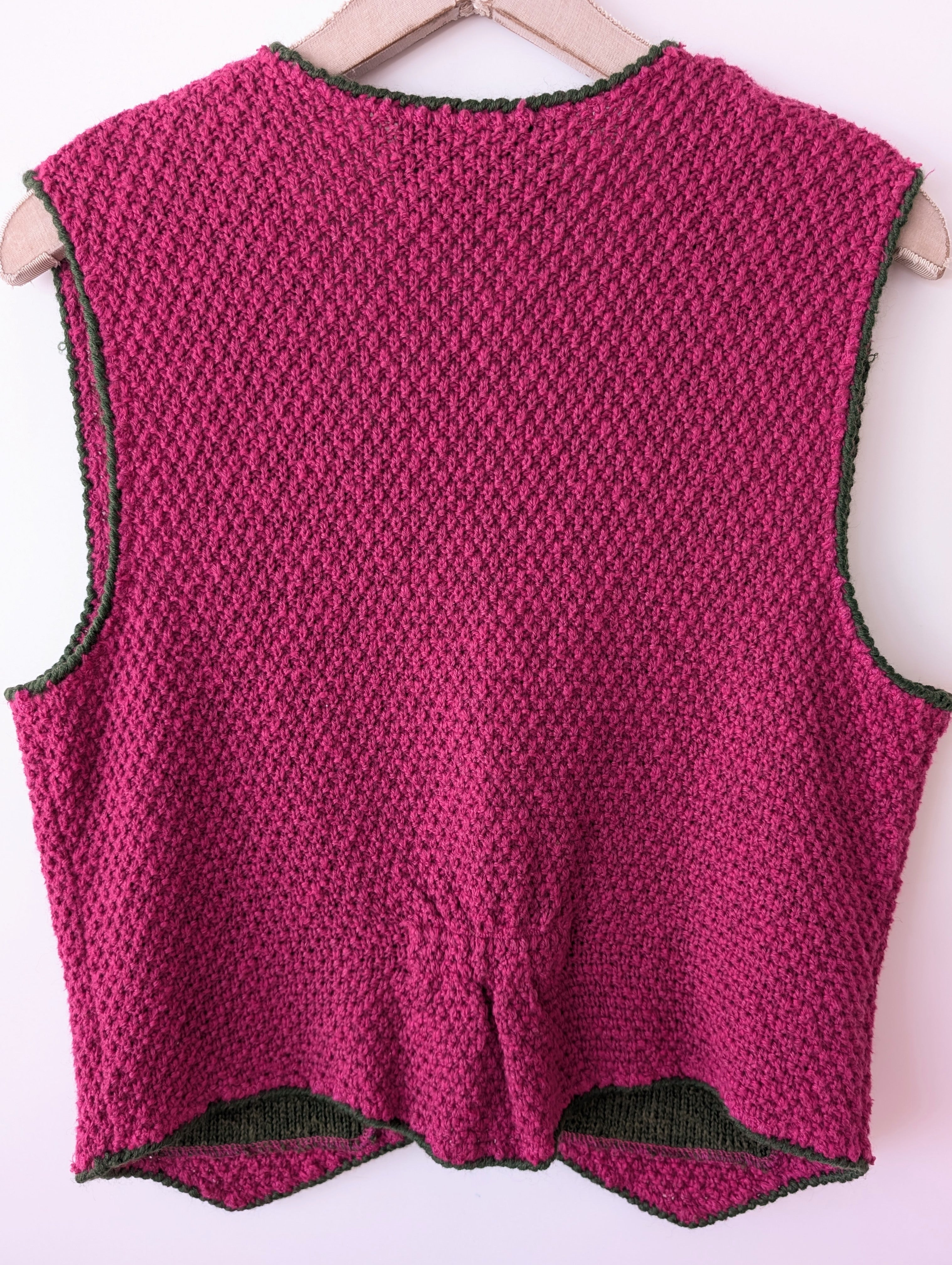 *Giesswein* Weste Pink Folklore Stick Wolle (M-L)
