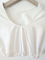 Lade das Bild in den Galerie-Viewer, Dirndl Bluse 80s Lochspitze Kurzarm (S-M)
