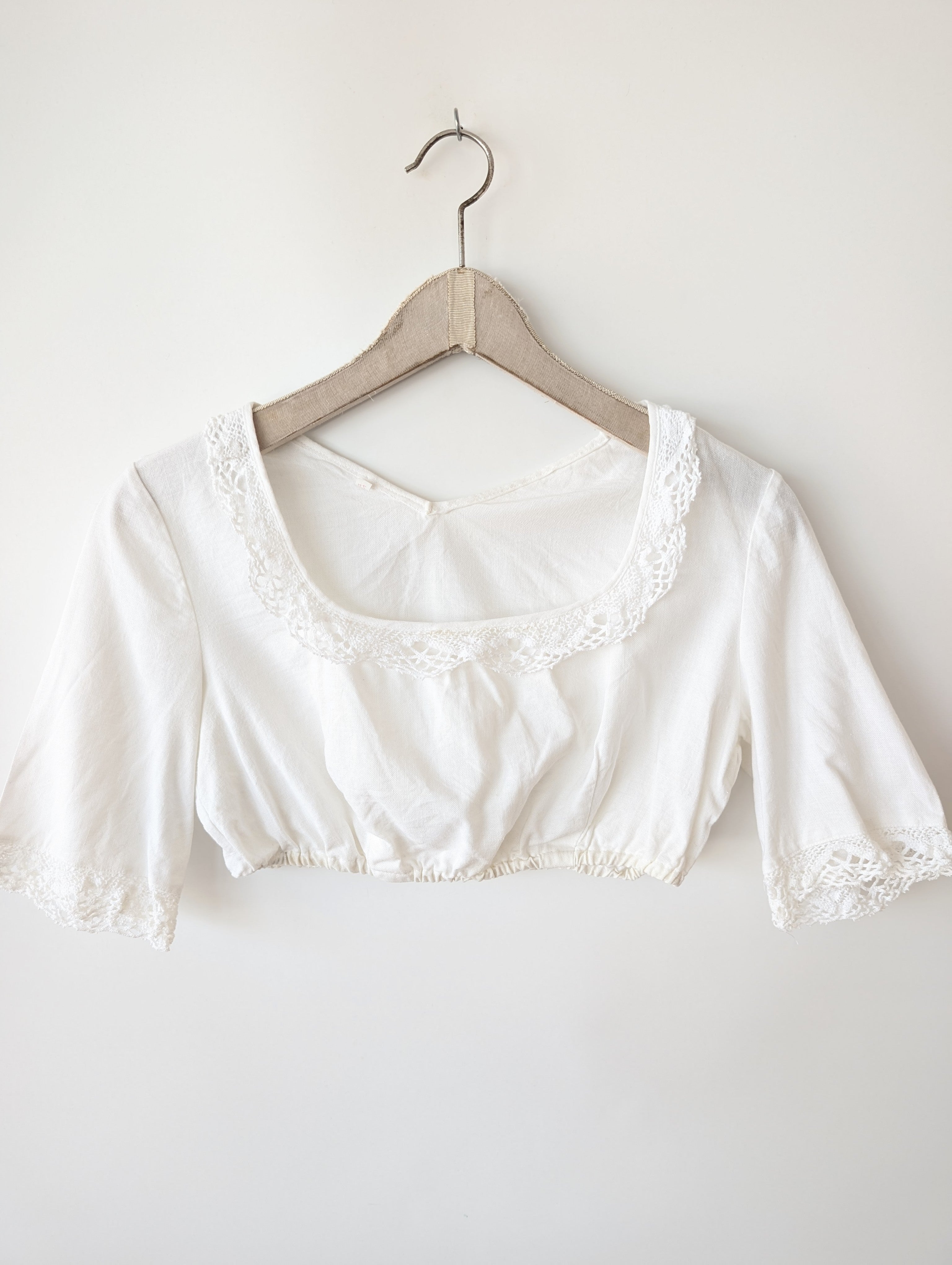 Dirndl Bluse 80s Lochspitze Leinen (M-L)