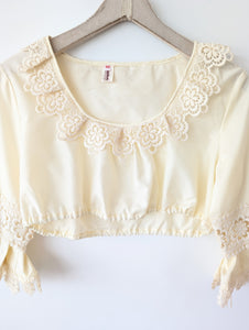 Dirndl Bluse Cropped 70s Lochspitze (S-M)