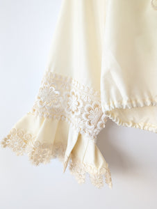 Dirndl Bluse Cropped 70s Lochspitze (S-M)