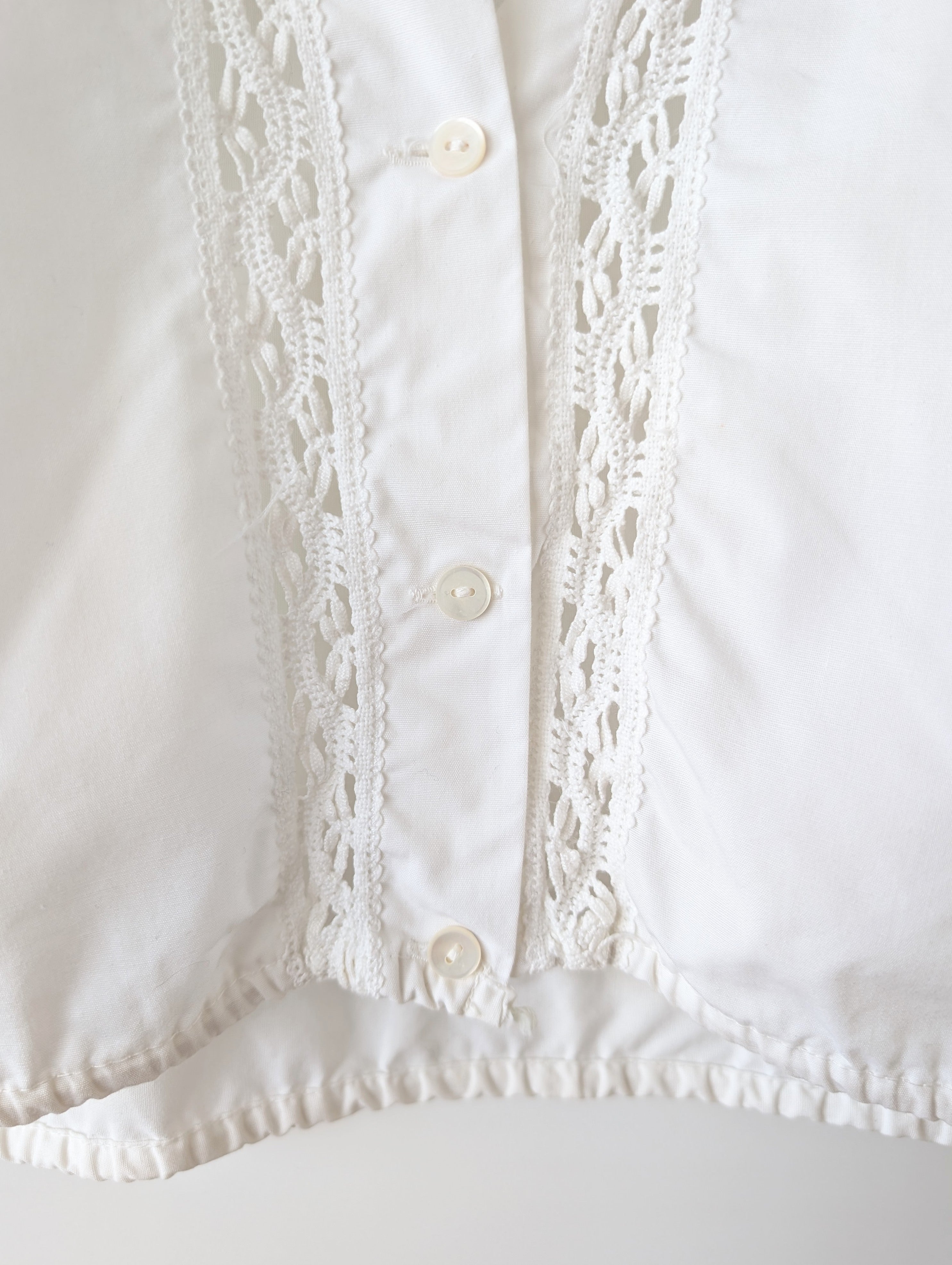 Dirndl Bluse 80s Rüschen Lochspitze Bordüre (S-M)