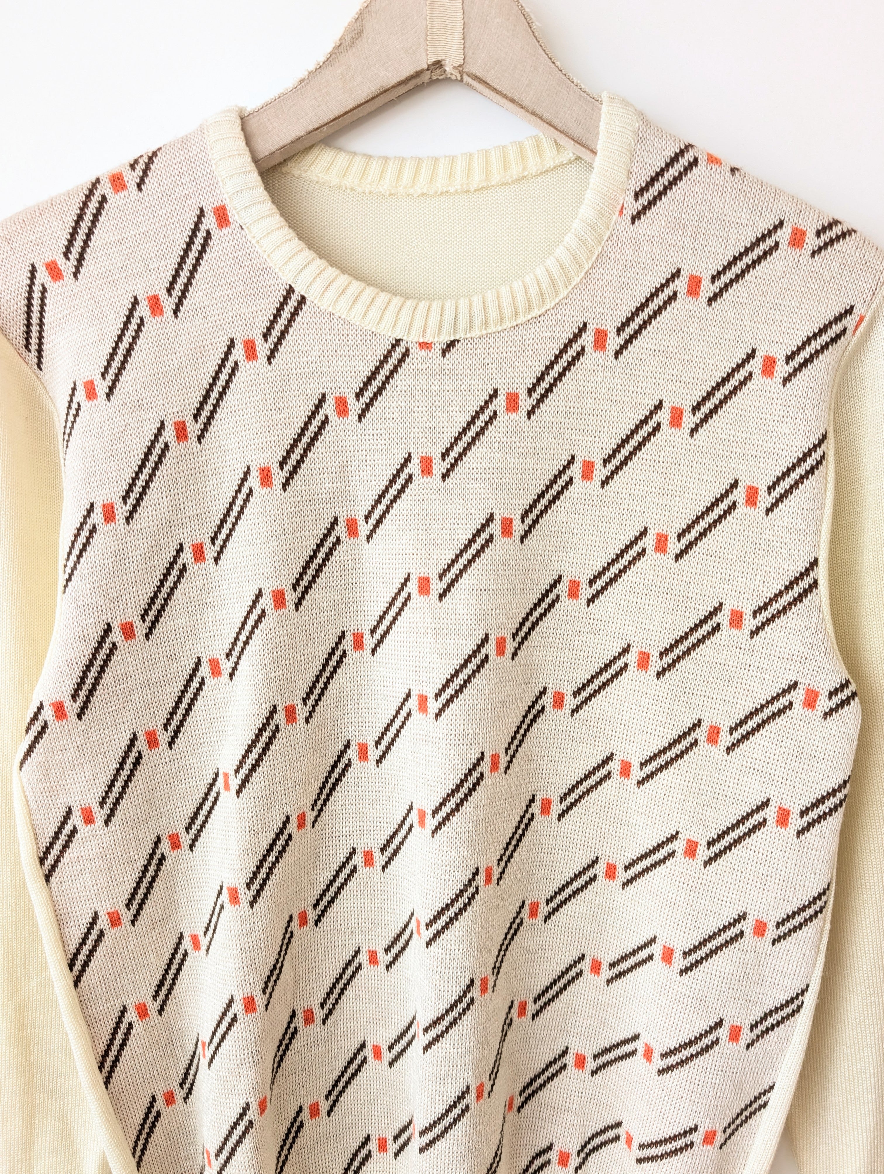 Pullover 70s Iconic Strick Rot 49,- DM (L)