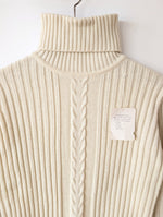 Lade das Bild in den Galerie-Viewer, Pullover 70s Rollkragen Creme 79,- DM (S)
