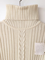 Lade das Bild in den Galerie-Viewer, Pullover 70s Rollkragen Creme 79,- DM (S)
