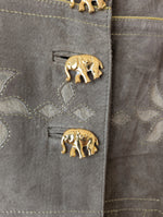 Lade das Bild in den Galerie-Viewer, Lederjacke Elefanten Knöpfe 80s Stick (L)
