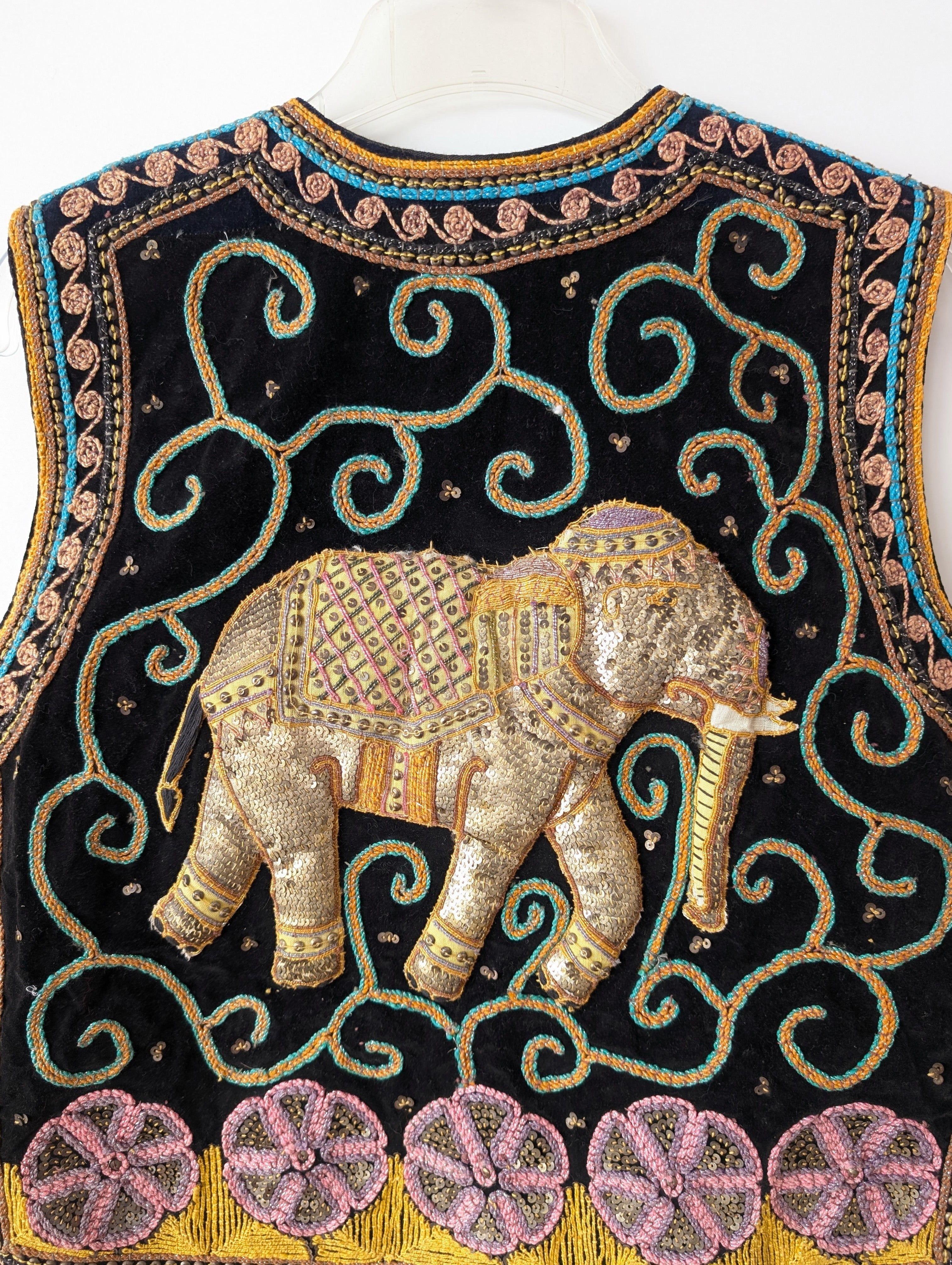 RARE 70s Bohemian Samt Weste Elefant Blumen Stick (L)