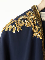 Lade das Bild in den Galerie-Viewer, Kurzjacke 80s Bohemian Perlen &amp; Pailletten (M-L)
