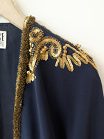 Lade das Bild in den Galerie-Viewer, Kurzjacke 80s Bohemian Perlen &amp; Pailletten (M-L)
