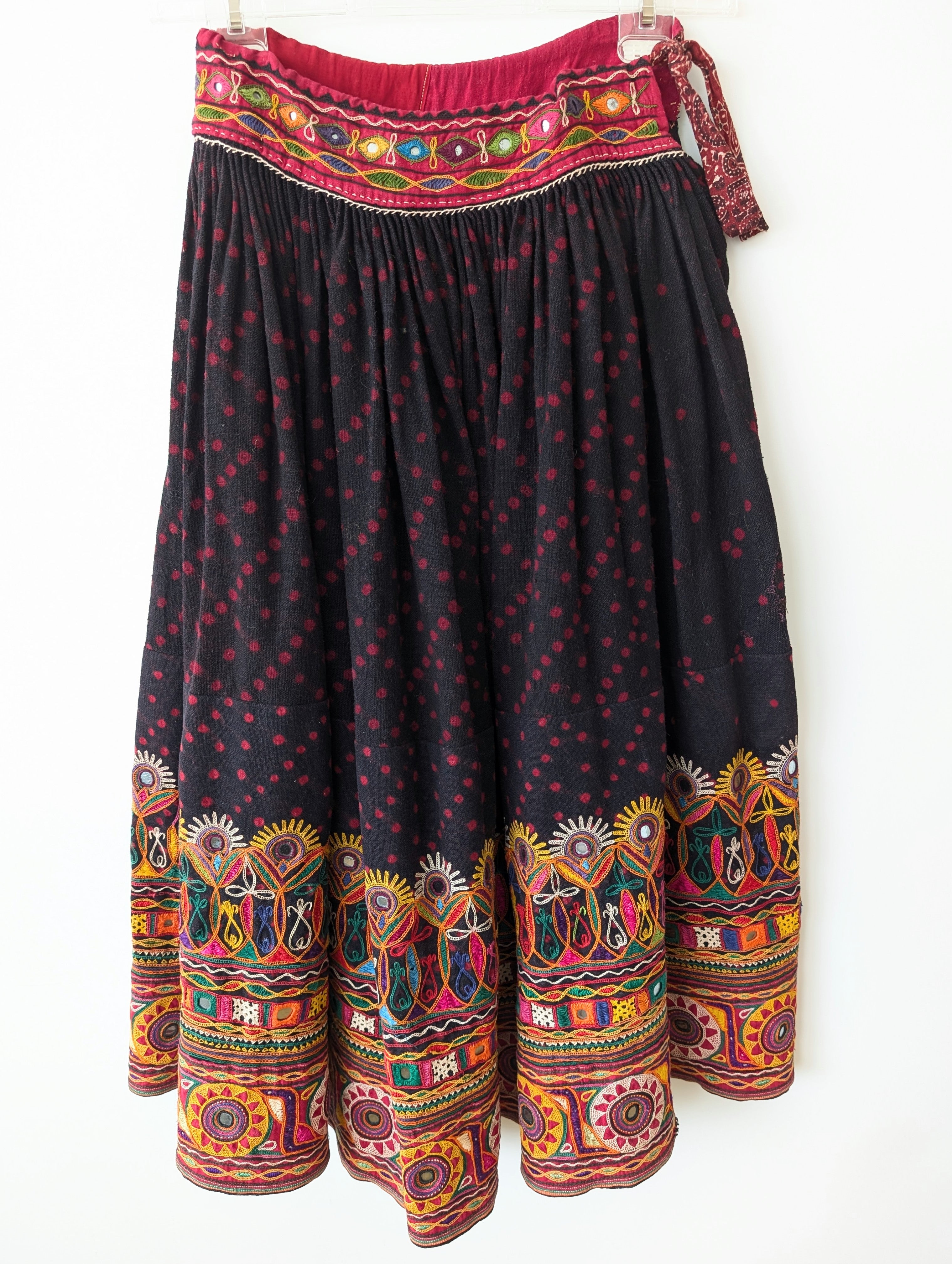 SUPER RARE Rock 70s Bohemian Stick (M-L)