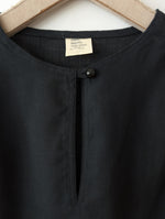 Lade das Bild in den Galerie-Viewer, Bluse 80s Ballonärmel Schwarz Basic (XL)
