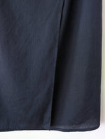 Lade das Bild in den Galerie-Viewer, *René Lezard* Wickelrock Leinen Seide Wolle Marine (L)
