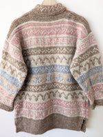 Lade das Bild in den Galerie-Viewer, *Wolle* Handmade Pullover Tulpen Folklore Rosa (XL)
