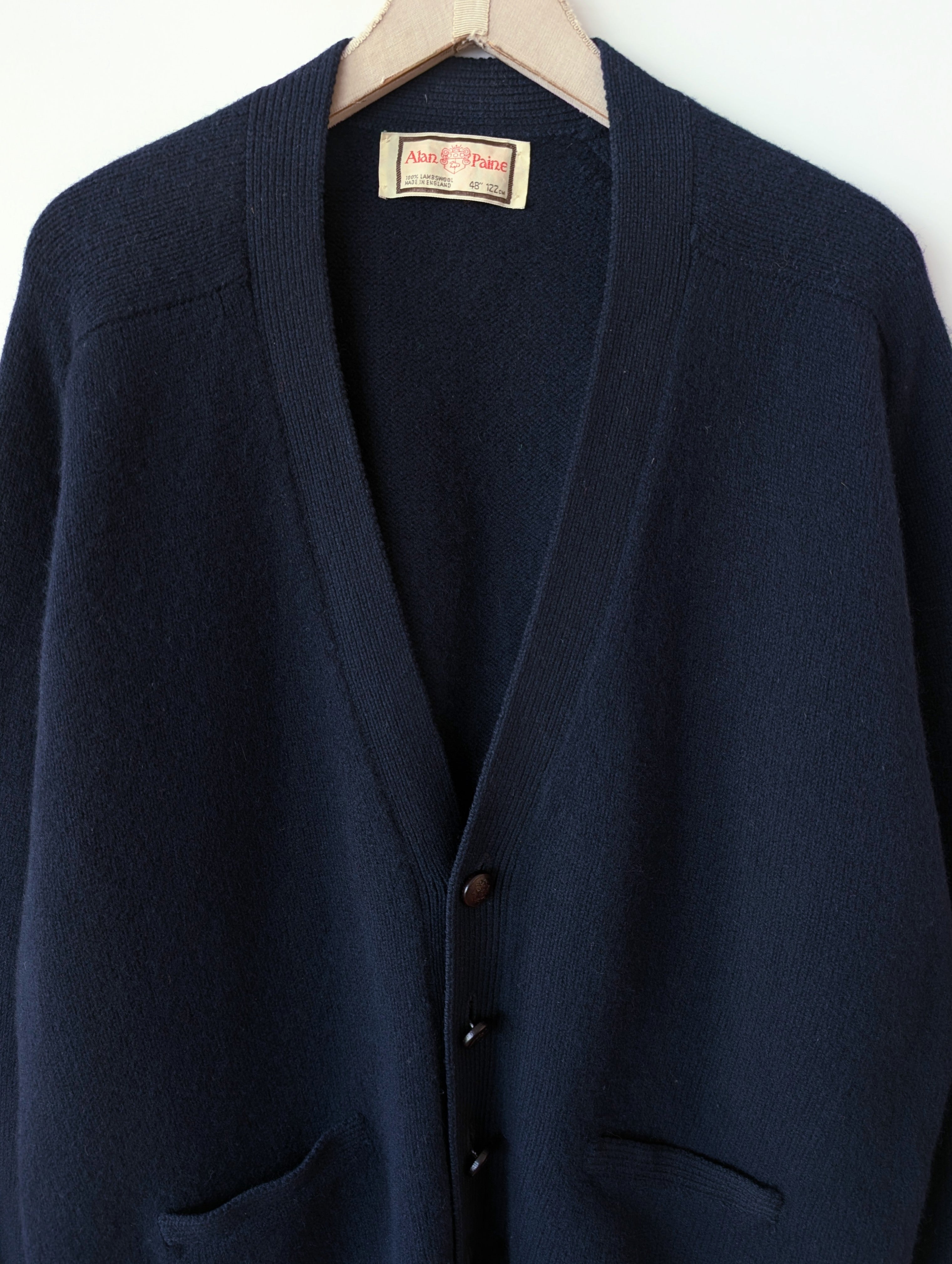 *Lammwolle* Cardigan Alan Paine Basic Marine (L-XL)