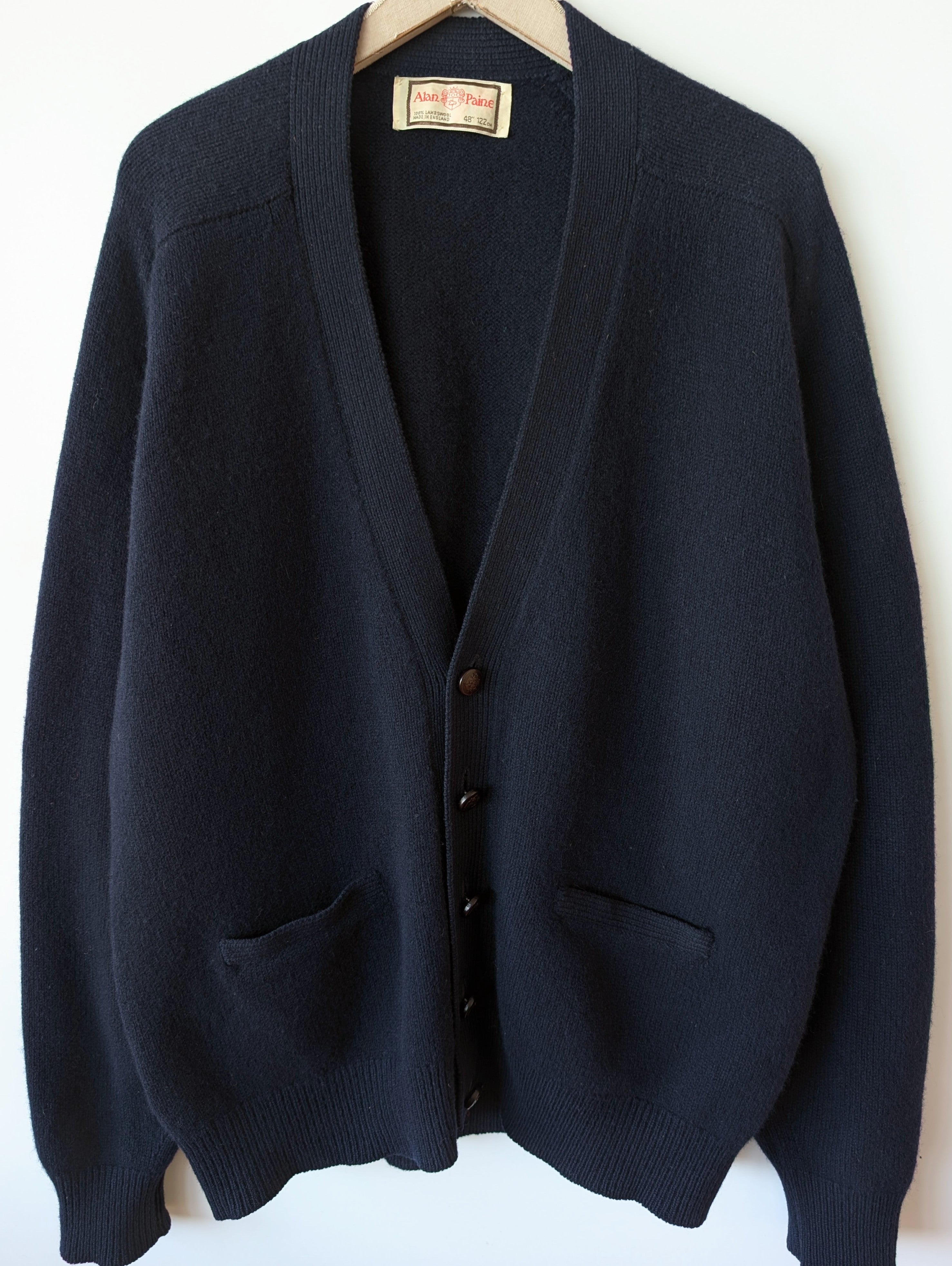 *Lammwolle* Cardigan Alan Paine Basic Marine (L-XL)